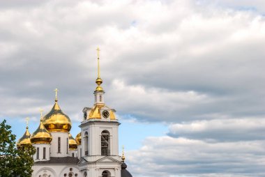 Güneşli bir günde 