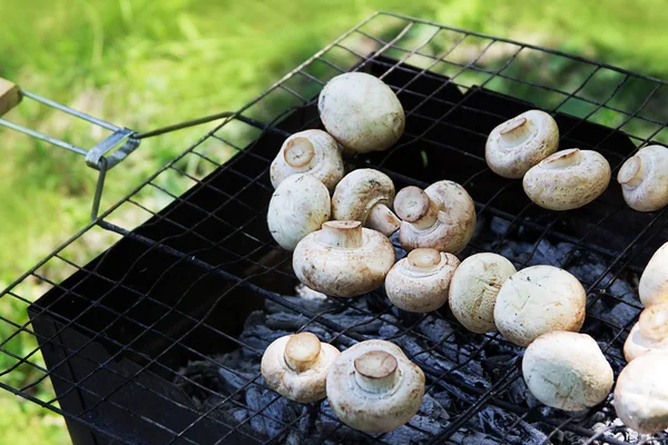 Mushrooms on the grill — Stock Photo, Image