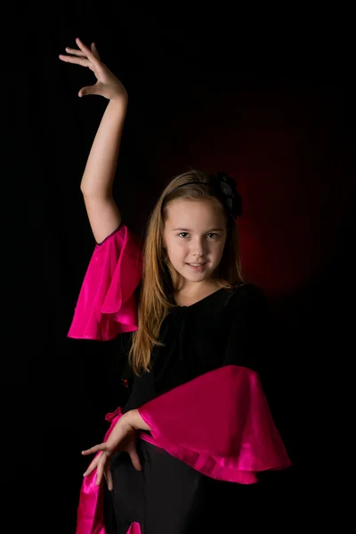 Фламенко маленька танцівниця позують — Zdjęcie stockowe