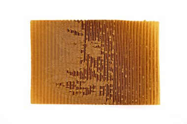 yanmış bir karton parçası