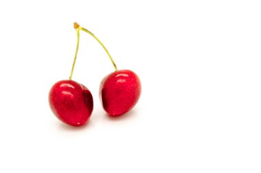 Beyaz arka planda siyah kiraz.