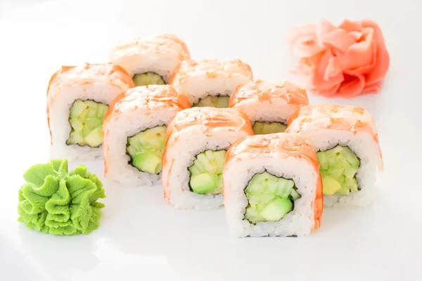 Japanse keuken - sushi en rollen — Stockfoto