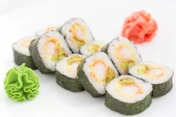 Cozinha japonesa - sushi e rolos — Fotografia de Stock