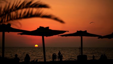 Denizde gün batımı