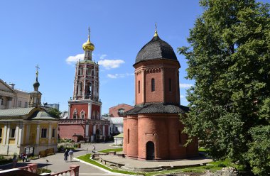 yüksek-petrovsky Manastırı