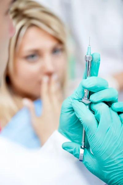 Syringe and anesthetizing — Stock Photo, Image