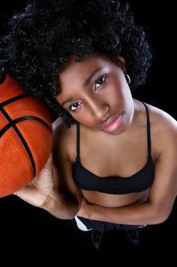 Afrikalı kadın basketbol ile