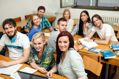 alumnos en clase