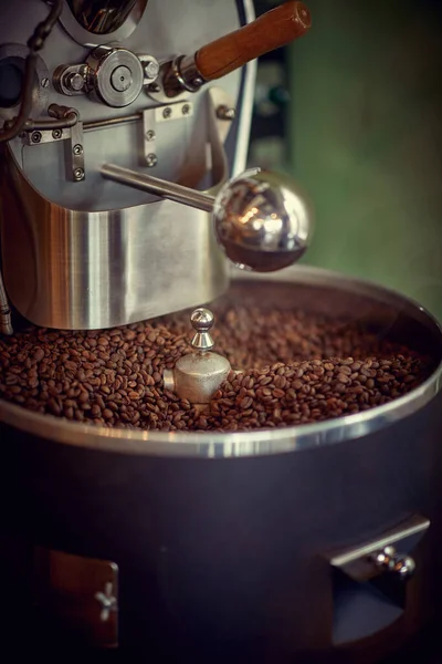 Coffee Beans Roasting Machine Fresh Organic Coffee Roasting Process — Stock Photo, Image