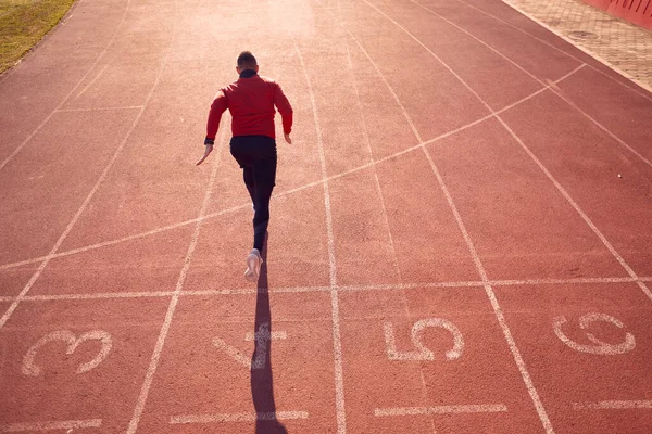 Imagen Del Atleta Joven Adulto Por Detrás Comenzó Correr Desde — Foto de Stock