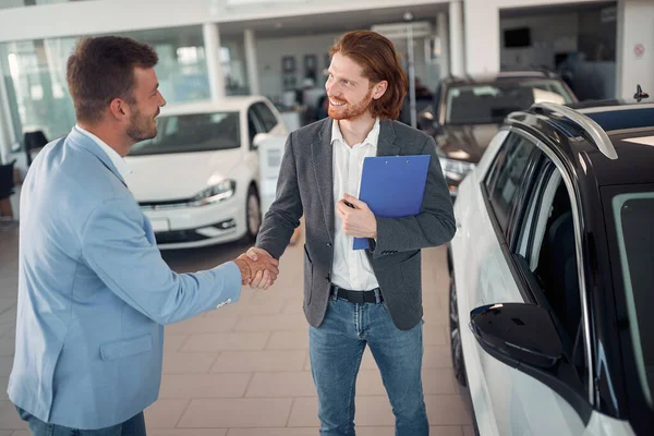 Man Shaking Hands Sales Agent Successful New Car Buying — Stock Photo, Image