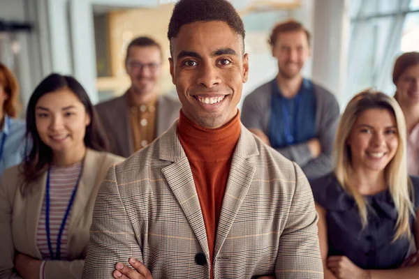 Young Smiling Afro American Businessman Workers Pose Workplace — Stock Photo, Image