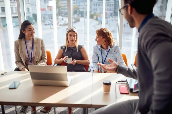 Gente Negocios Multiétnicos Trabajando Juntos Oficina — Foto de Stock