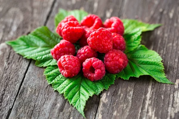 Framboise Biologique Fraîche Sur Fond Table Bois — Photo