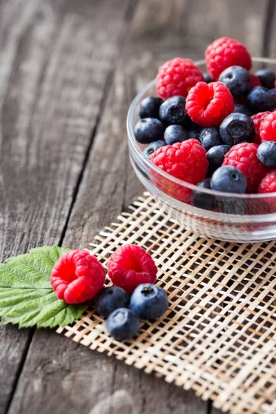 Bowl Red Raspberry Black Blueberry Freshly Picked Berries Concep — Zdjęcie stockowe