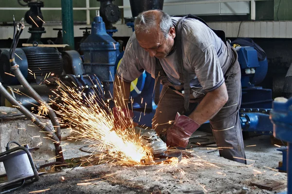 Grinding — Stock Photo, Image