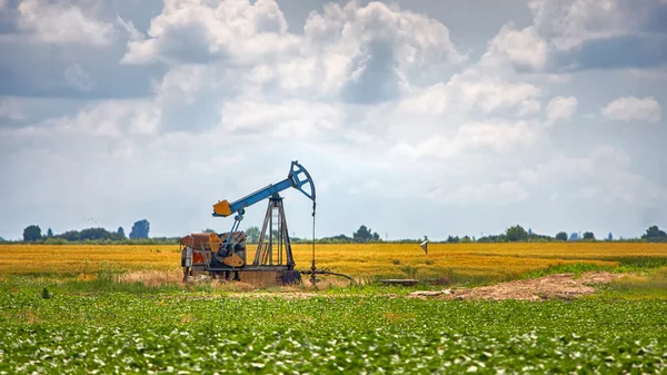 Ölpumpe — Stockfoto