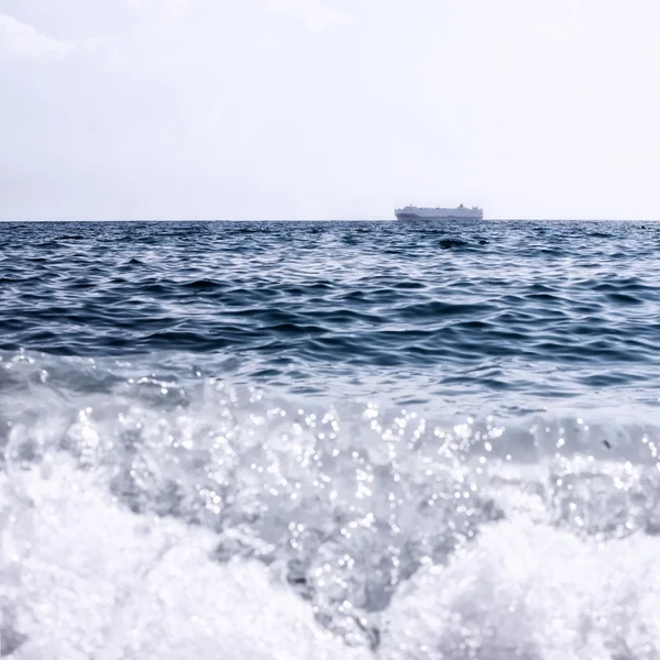 Navio no mar — Fotografia de Stock
