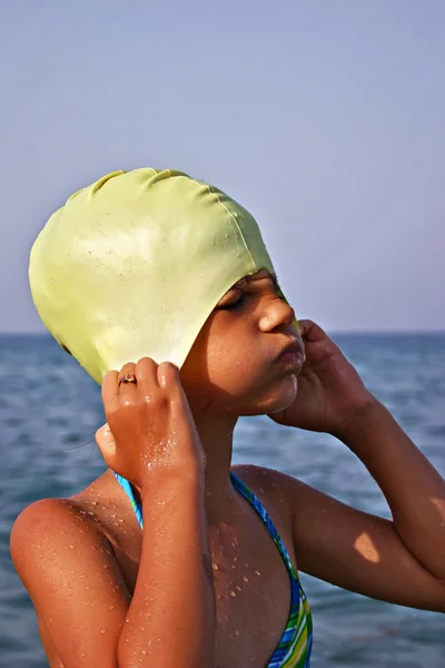 Bambino in mare — Foto Stock