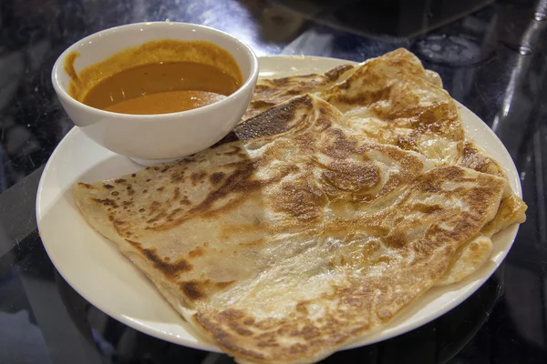roti prata köri sos ile