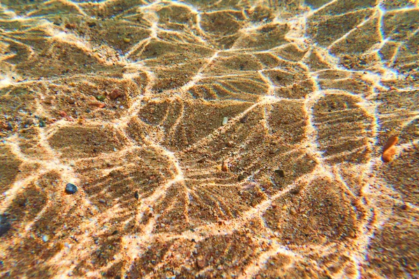 Подводная Часть Морского Дна Прекрасным Мелким Песком Отражениями Волн — стоковое фото