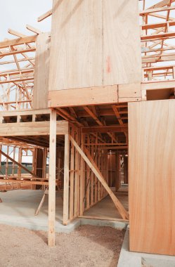 Yeni ev inşaatı çerçevesi