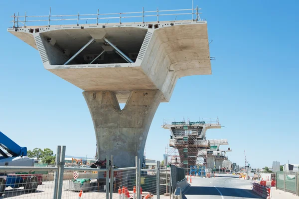 正在重建路 — 图库照片