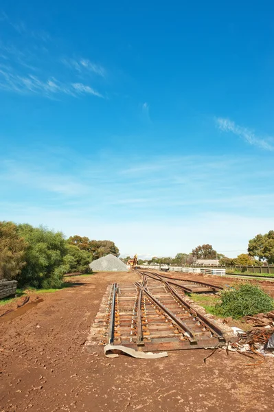 Järnväg spår förberedelse för modernisering — Stockfoto