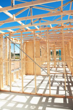 Yeni ev inşaatı çerçevesi