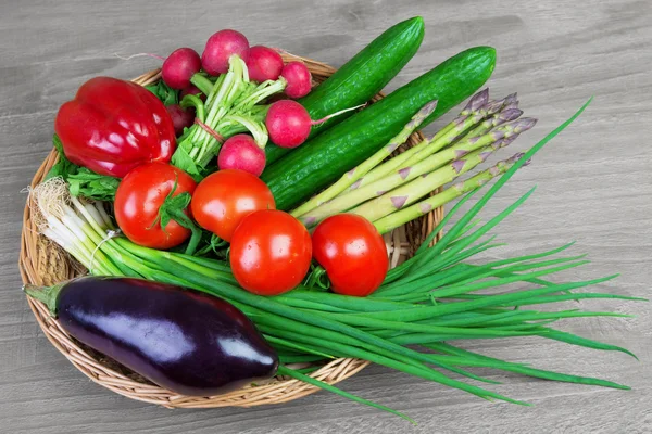 Produtos hortícolas frescos — Fotografia de Stock