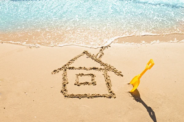 Huis op het zand — Stockfoto