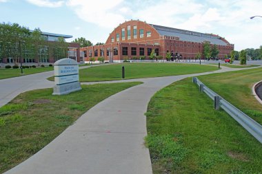 Uşak Üniversitesi kampüsünde Hinkle fieldhouse