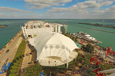 Aerial view of Navy Pier in Chicago, Illinois clipart