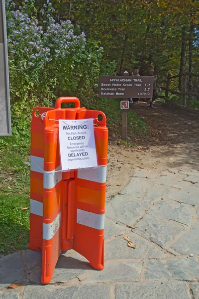 Barricades close the Appalachian Trail in Great Smoky Mountains — Stock Photo, Image