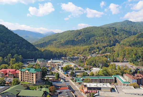 Aerial view of the main road through Gatlinburg, Tennessee — Stock Photo, Image