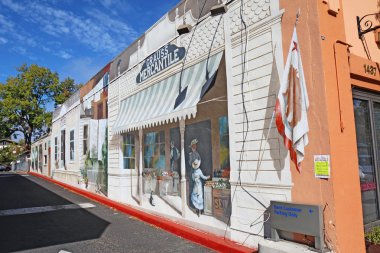 carlo marchiori lin kapalı bir alleyway içinde tarafından trompe l'oeil duvar resmi