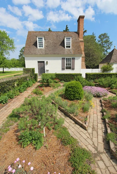 Edifici sulla Duke of Gloucester Street nella Williamsburg coloniale — Foto Stock