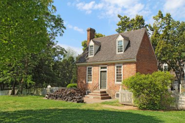küçük bir tuğla bina Colonial williamsburg, virginia