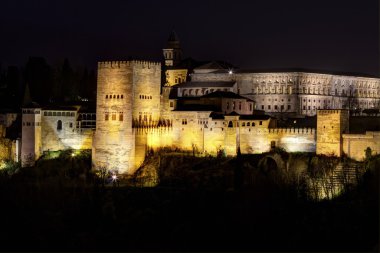 alhambra granda, İspanya, gece de Comares Kulesi