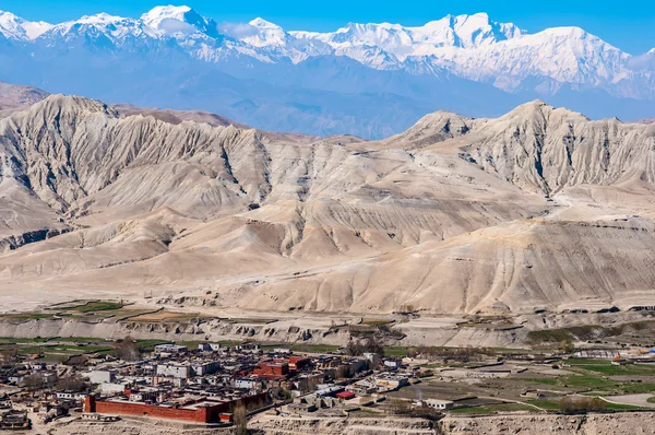 Lo Manthang: A cidade murada Fotos De Bancos De Imagens