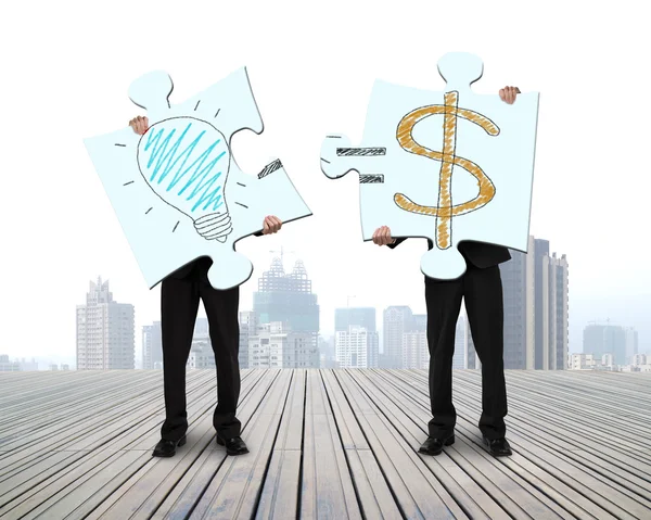 fikir için bulmacalar montaj ahşap yerde paradır