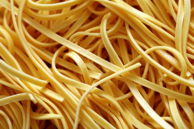 Uncooked egg noodles, macro