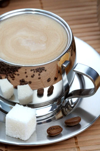 Taza de café con magdalena y leche —  Fotos de Stock