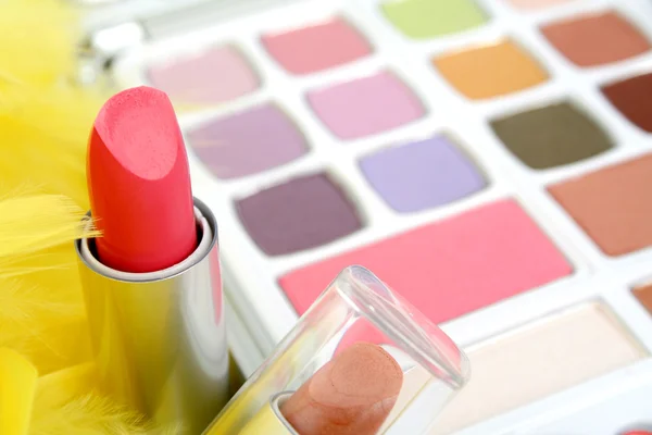 Eyeshadows and lipstick — Stock Photo, Image