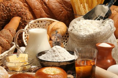 ekmek, un, süt, yağ, makarna