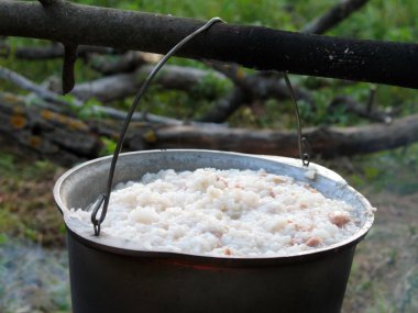 haşlanmış pirinç su ısıtıcısı marching