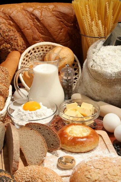 Bread and ingredients — Stock Photo, Image