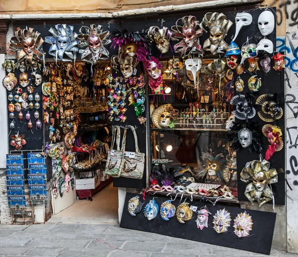 Maschere veneziane negozio — Foto Stock