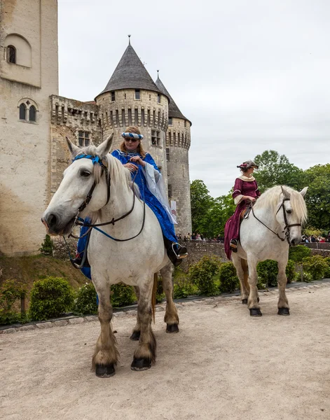 Prinsesser på ridehester – stockfoto