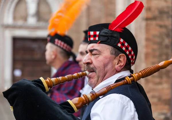 Portrait of a Scottish Bagpiper — Stock Photo, Image